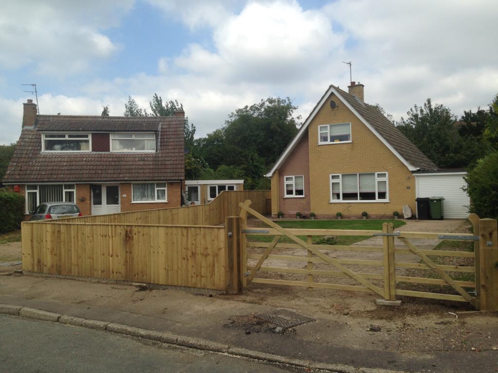 Domestic Timber Fencing